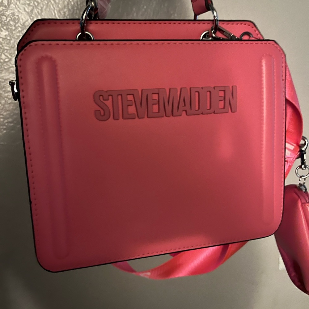 Pink viral Steve Madden bevelyn bag